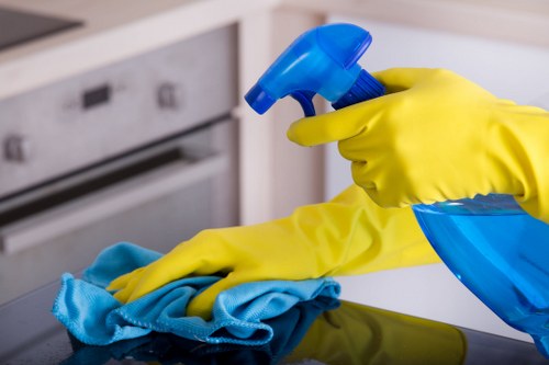 Professional carpet cleaning in Canary Wharf for apartment interiors
