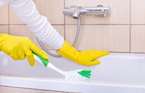 Deep cleaning tasks in a contemporary apartment near Canary Wharf